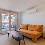 1Bdr Apartment With Ac And Terrace By Lovelystay